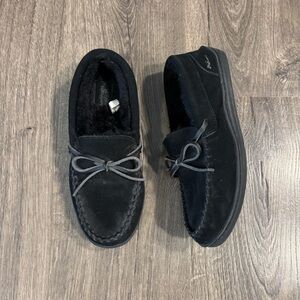My Slippers Black Suede Leather Moccasin Black Faux Fur Lining Women’s size 8
